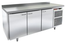 Стол холодильный HICOLD GN 111/TN W с бортом